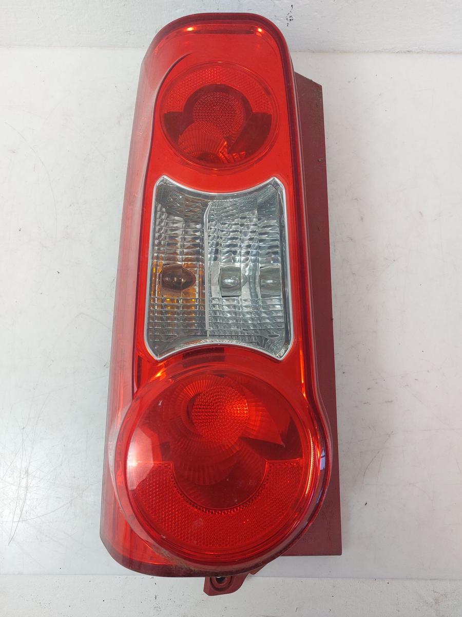 Peugeot Partner II 08 bis 12 Rückleuchte links Heckleuchte Rücklicht OEM