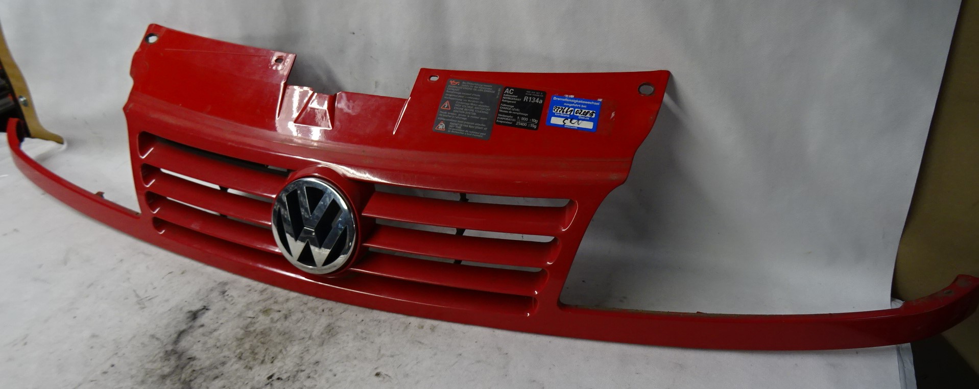 Kühlergrill VW Sharan 7M BJ1996 7M0853651 rot Y3D Modell bis 2000