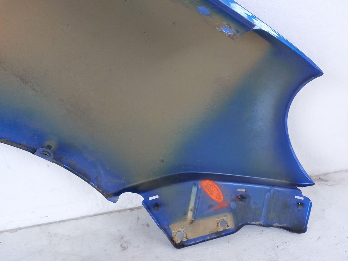 VW Polo 9N1 Kotflügel Fender vorn links LA5M Mercatoblaumetallic Rostpickel
