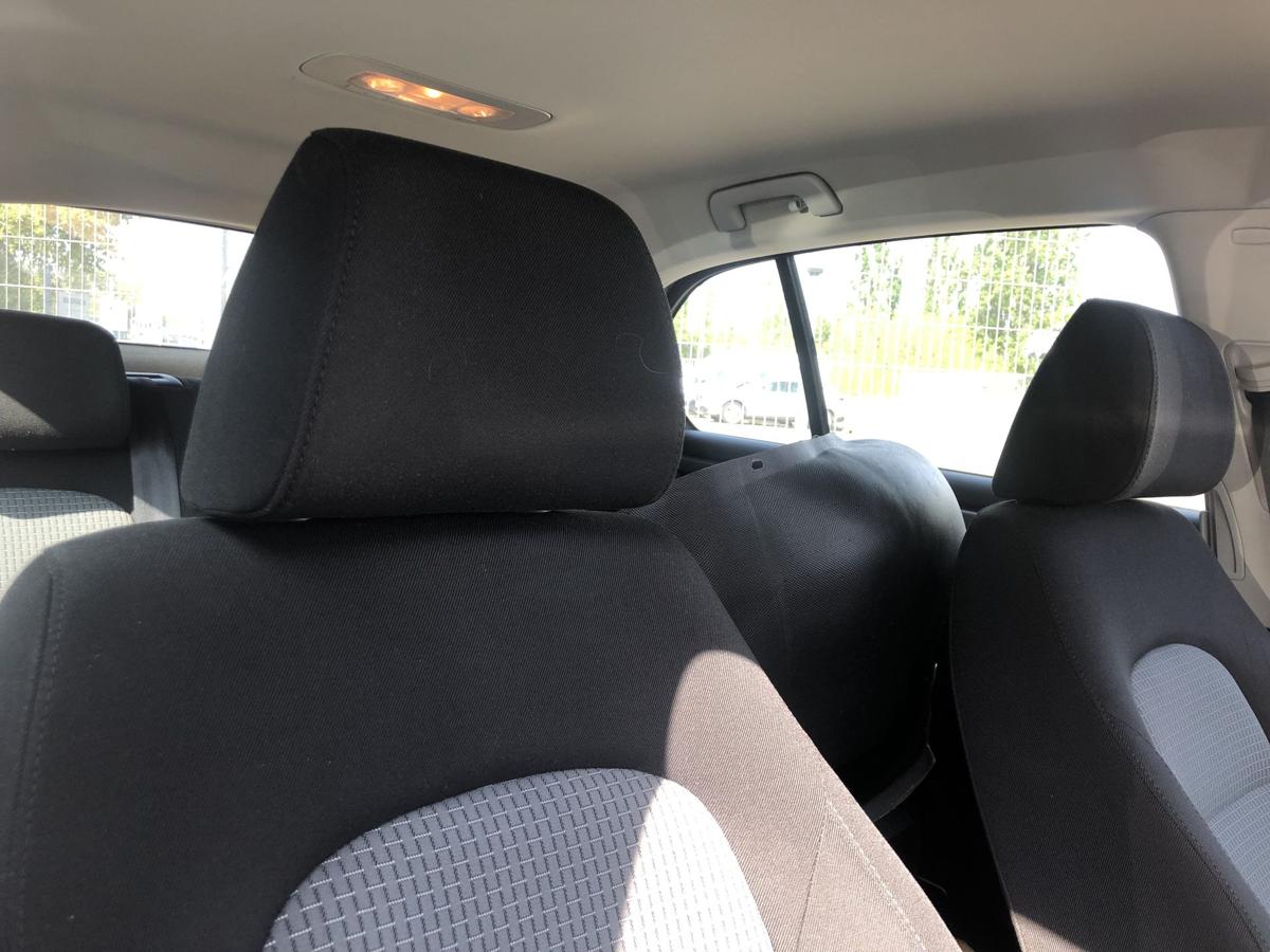 Skoda Superb 2 Typ 3T Sitz vorn rechts Stoffsitz manuelle Verstellung Heizung