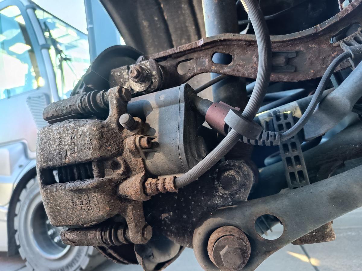 Audi A6 4F Quattro S-Line orig Bremssattel hinten links mit Motor 3,0L Bj 2010/