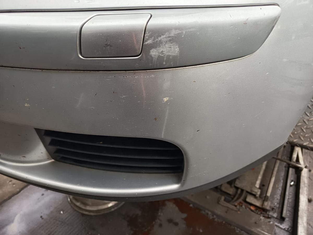 VW Golf V original Stoßstange Fänger vorn/Front mit SRA A7W Reflexsilber Bj 2005