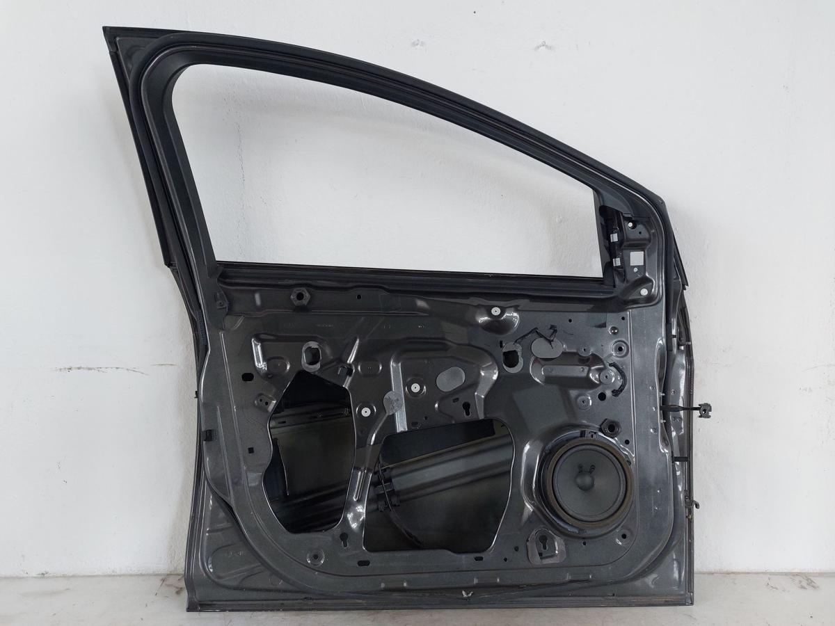 Ford Focus DYB CEW Turnier T&uuml;r vorn links Fahrert&uuml;r im Rohbau Magnetic Grau