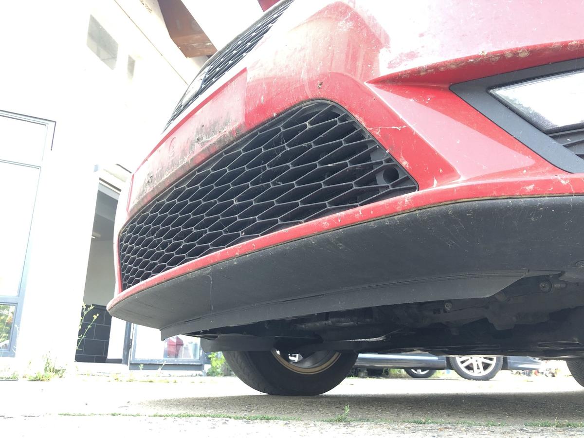 Seat Leon 5F Sto&szlig;f&auml;nger vorn Frontsch&uuml;rze Nebel SRA LS3H Emocion Red Sto&szlig;stange