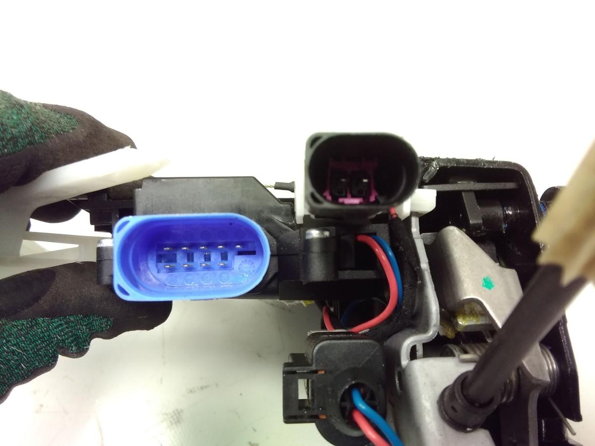 VW Phaeton GP4 original Türschloß hinten rechts für Zuziehhilfe Bj.2015