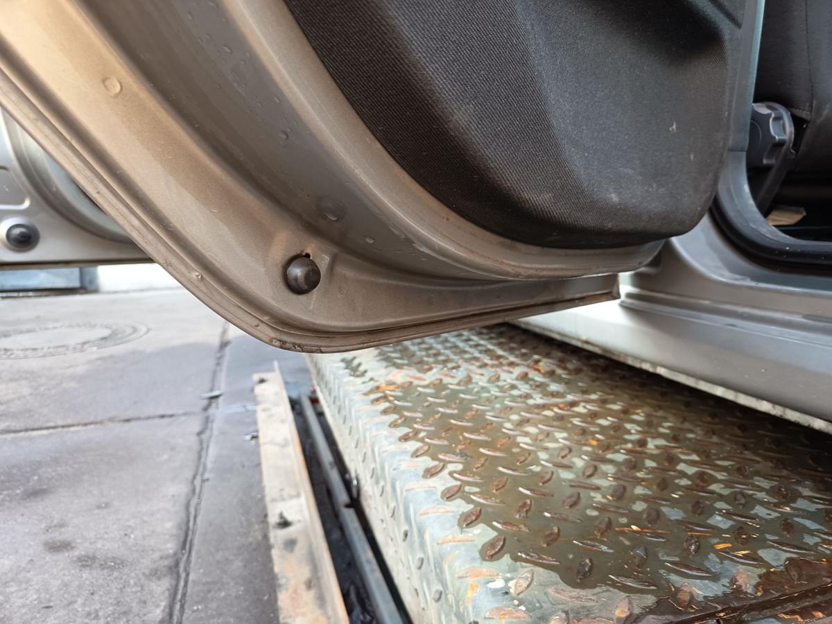 Skoda Fabia 6Y Combi original T&uuml;r hinten links Fond F8H Capuccinobeige Bj 2007