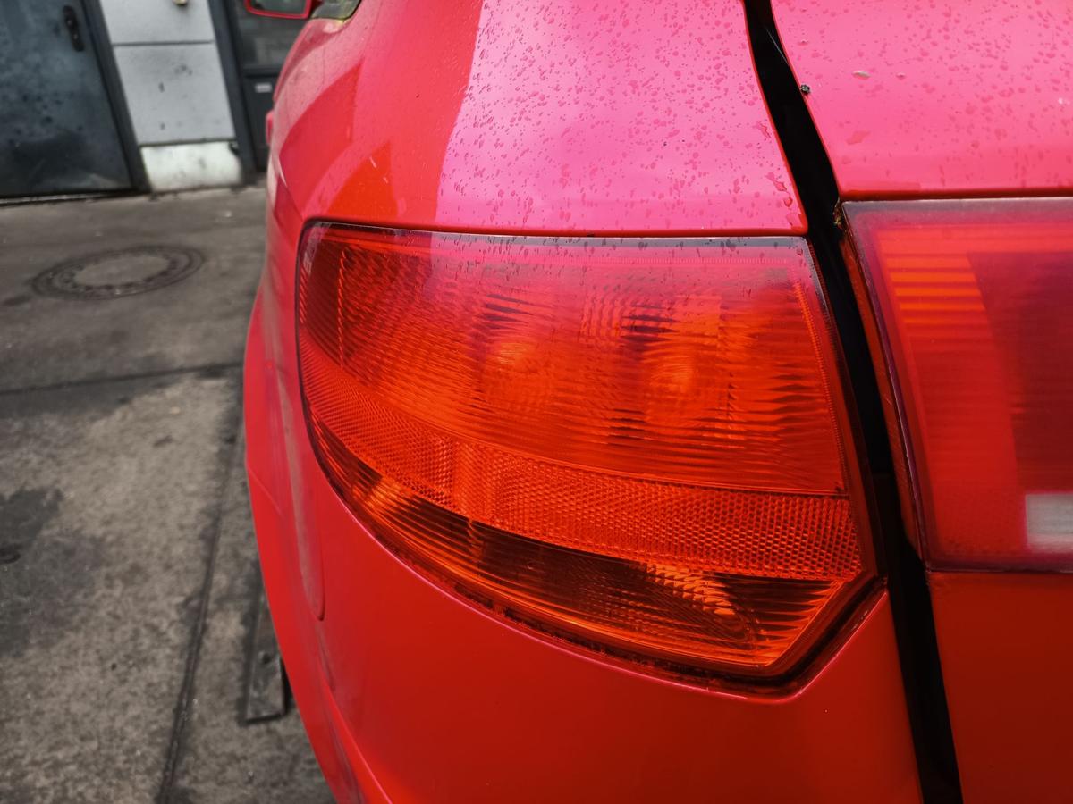 Audi A3 8PA original R&uuml;ckleuchte links Heck Schluss Licht Bj 2005