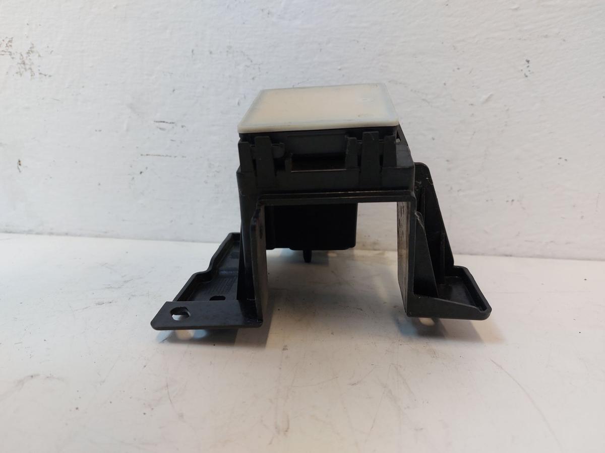 NIO EL6 Elektro SUV Sensor Totwinkel Blindspotsensor hinten rechts mit Tr&auml;ger