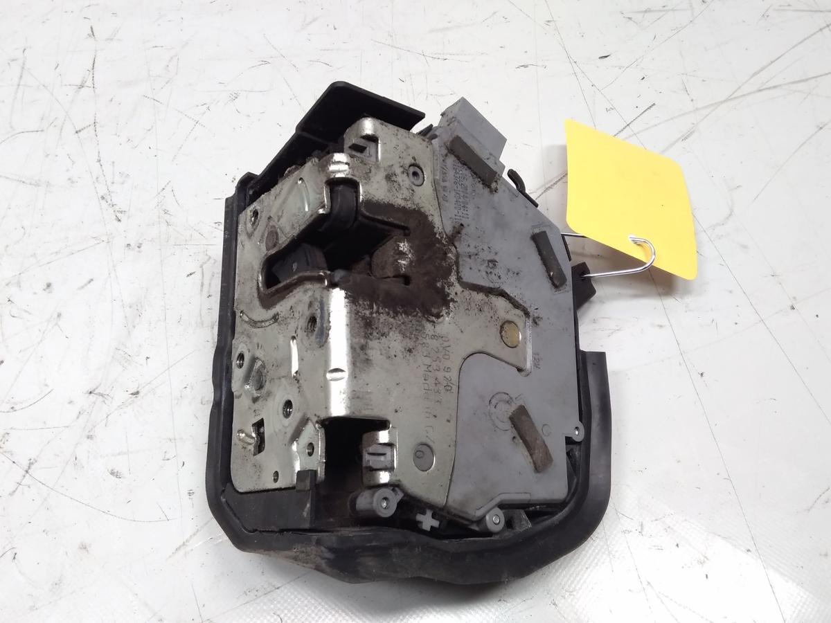 BMW 3er E46 Compact orig T&uuml;rschlo&szlig; vorn rechts mit Zentralverriegelung 7pol BJ04