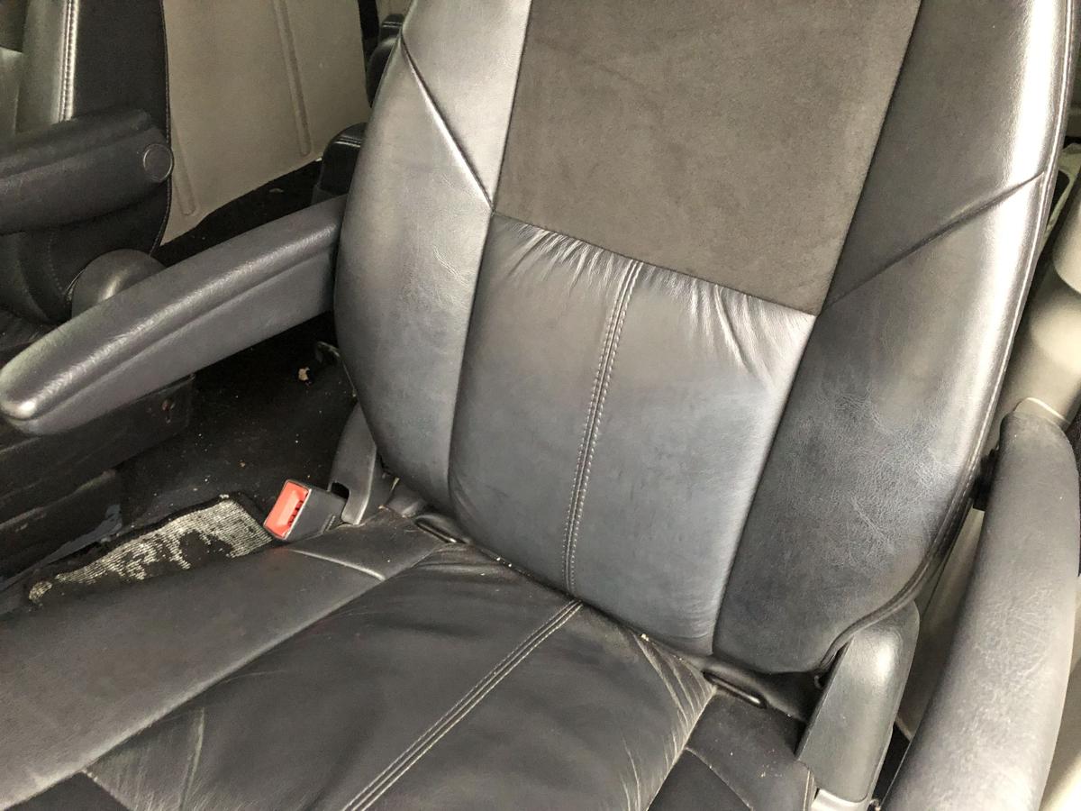 Chrysler Grand Voyager RT Einzelsitz 2. Reihe links Leder Alcantara Rücksitz