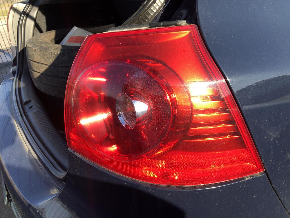 VW Golf 5 V 1K R&uuml;ckleuchte rechts au&szlig;en Ecke R&uuml;cklicht Heckleuchte 3/5 t&uuml;rer