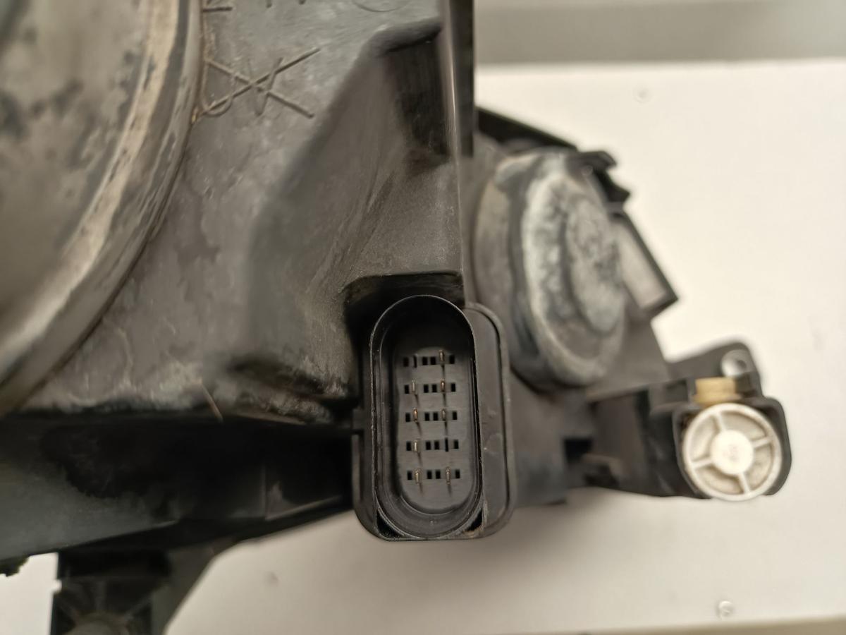 VW Passat 3C original Scheinwerfer links Halogen Baujahr 2006