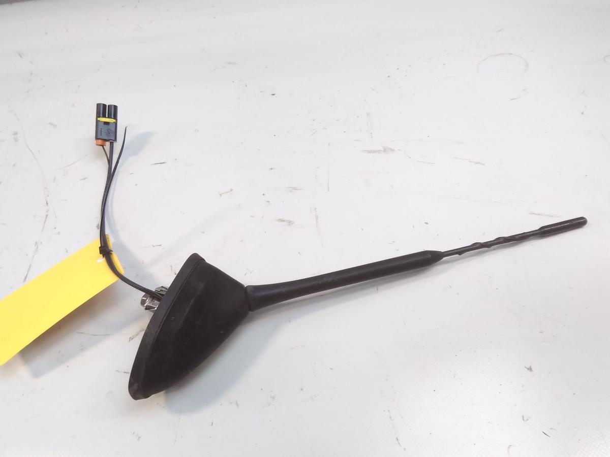 Ford Focus 3 DYB original Antennenfu&szlig; AM5T18828BB BJ2011 Kombi
