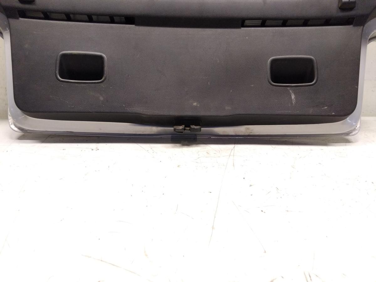 VW Golf 4 1J Flie&szlig;heck Heckklappe satinsilber LB7Z mit Heckscheibe BJ1997