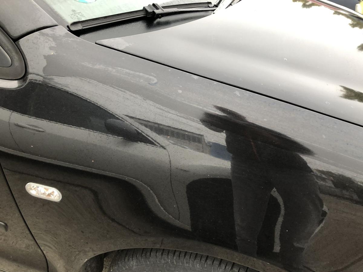 VW Polo 9N 9N1 Kotflügel vorn rechts Beifahrerseite LC9Z Black Magic Perl