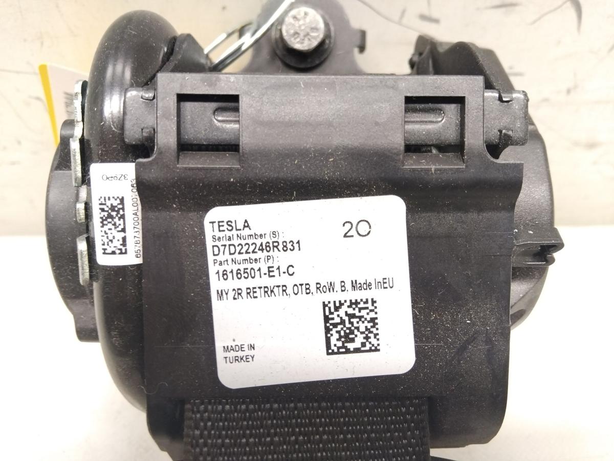 Tesla Model Y original Sicherheitsgurt hinten schwarz unfallfrei BJ2023