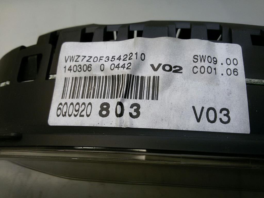 VW Polo 9N3 6Q0920803 Tacho Kombiinstrument BJ2006 1.4 55kw BKY