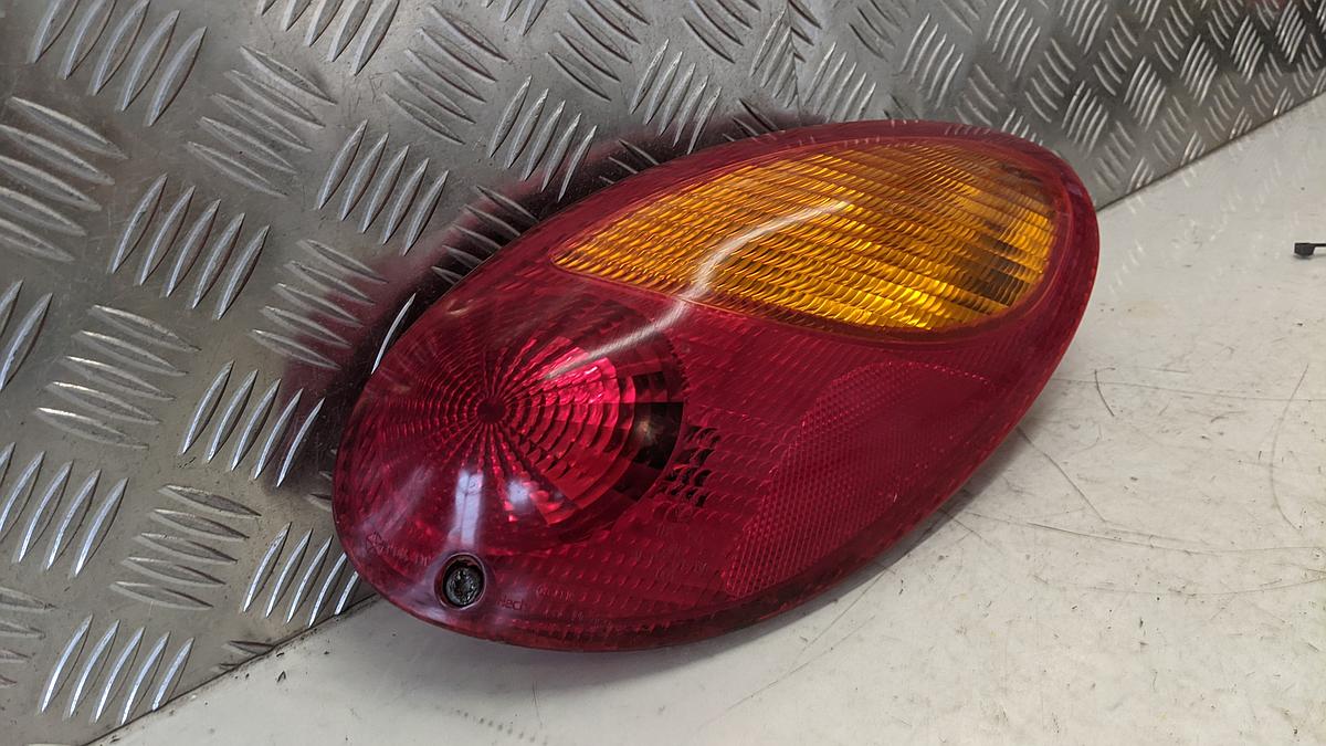 Chrysler PT Cruiser Rückleuchte Schlussleuchte Rücklicht rechts