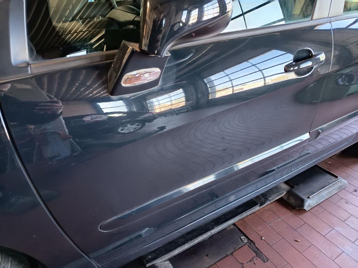 Peugeot 308I original T&uuml;r vorne links KTG Hurricane Grau Baujahr 2008