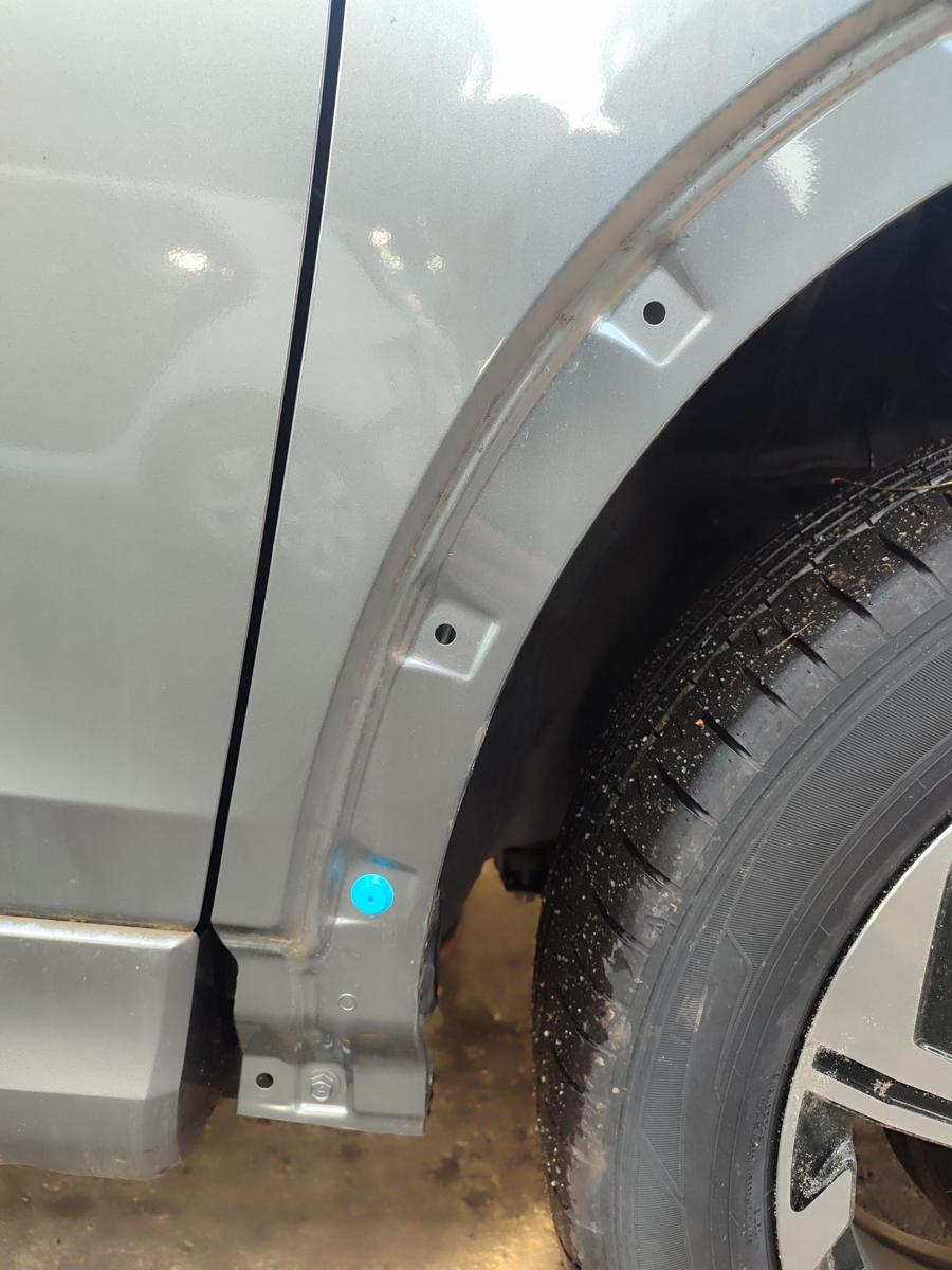 Mitsubishi Eclipse Cross original Kotfl&uuml;gel rechts Facelift Titanium grau metallic