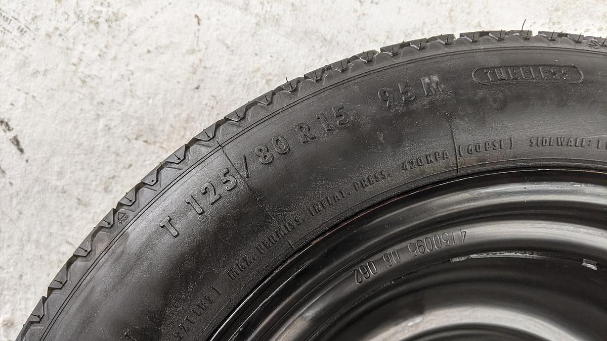 Ford Focus DA3 Notrad Reserverad T125 80 R15 95M DOT 2804 2150836