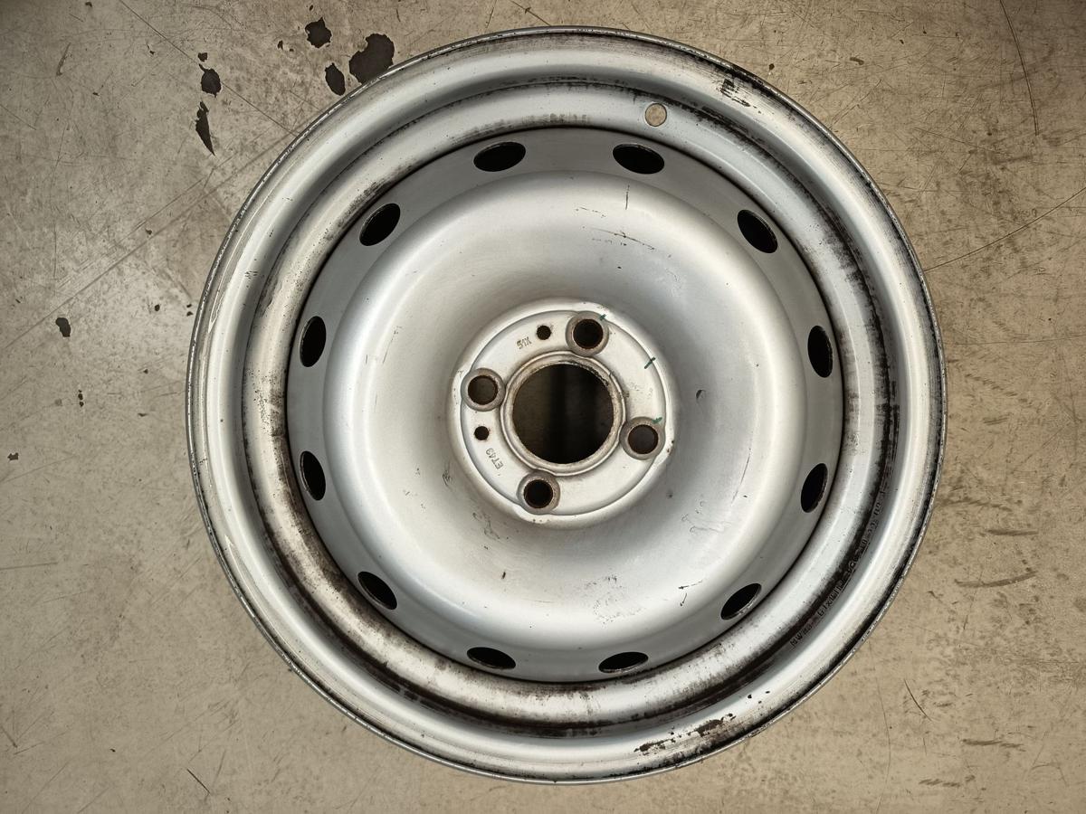 Dacia Sandero Baujahr 2009 Original Stahlfelgen Satz 6Jx15 ET 43