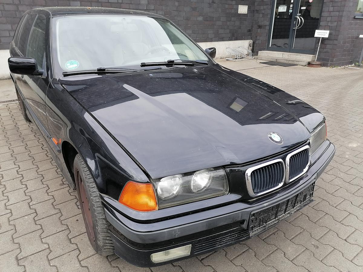 BMW E36 Rücklicht links Rückleuchte Heckleuchte Touring BJ96-98