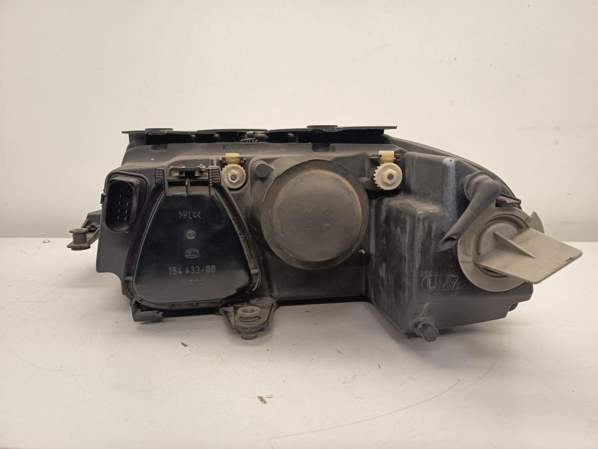VW Passat 3B Scheinwerfer vorn rechts Beifahrer Halogen Hella Bj 2003