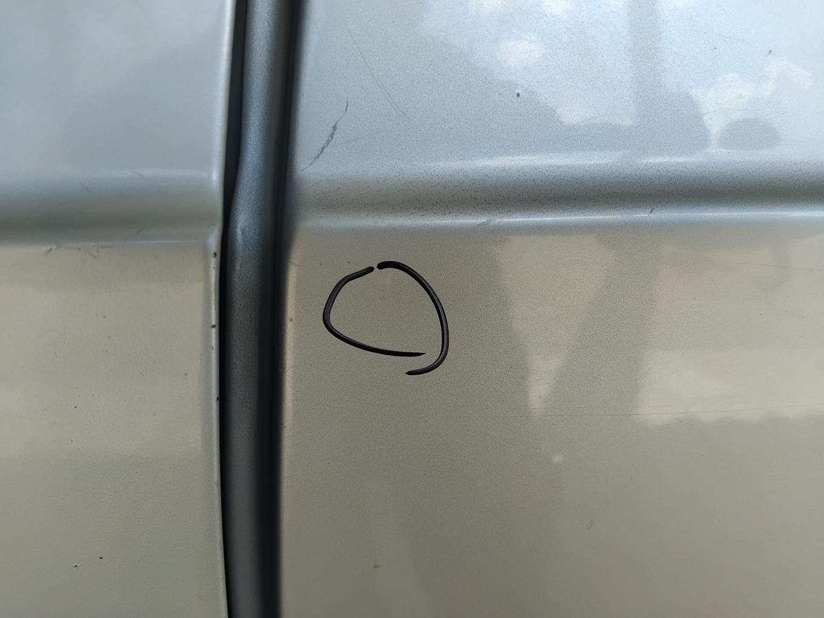 Mercedes Benz 190 W201 T&uuml;r hinten links 744 brillantsilbermetallic Mopf BJ1991