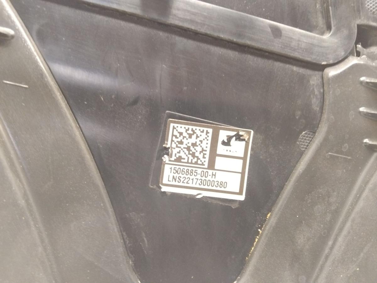 Tesla Model Y original Blende B-S&auml;ule links mit Kamera 151625500E BJ2023