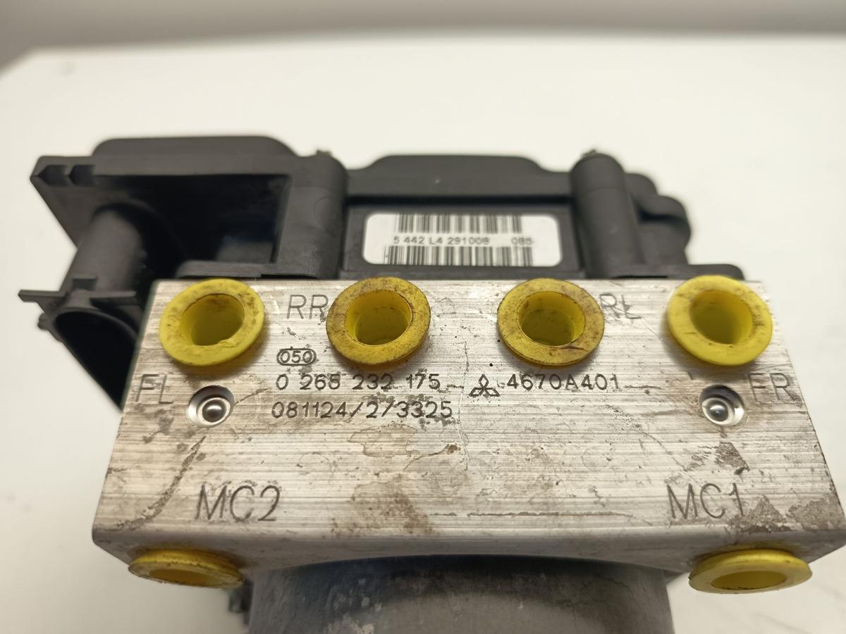Mitsubishi Colt Z30 orig ABS Hydroaggregat ABS Steuergerät Bj 2009