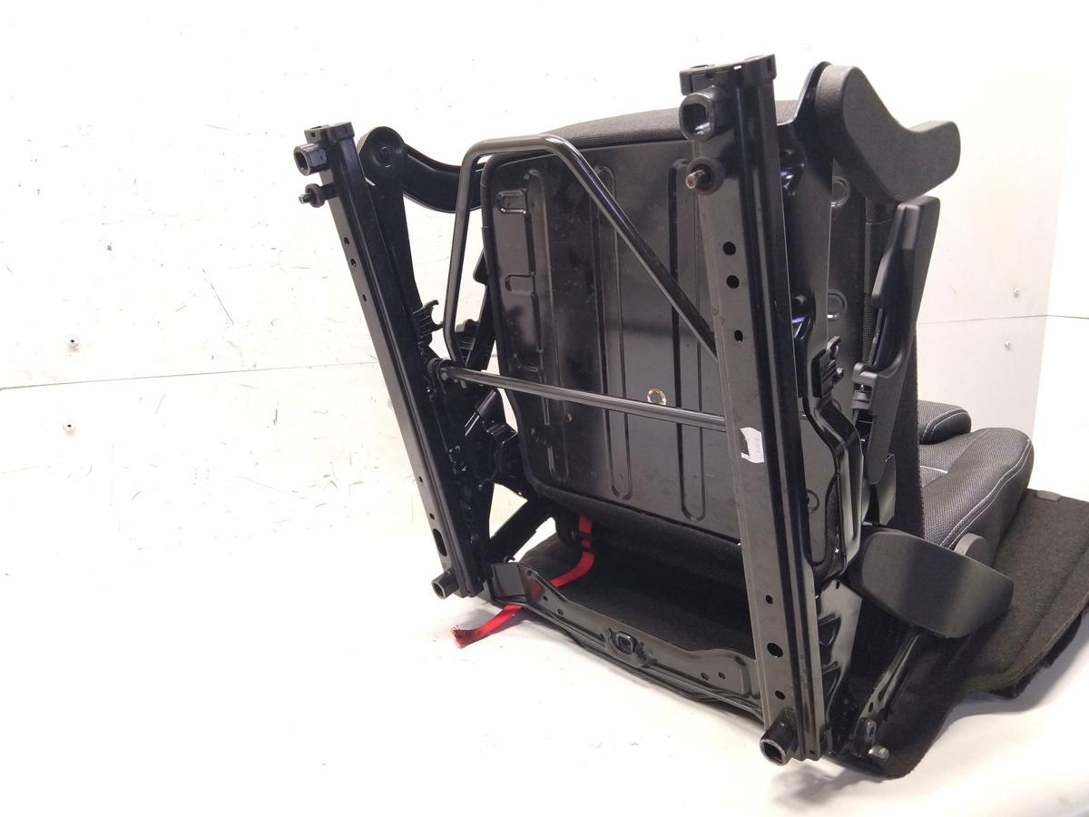 Ford Transit Connect CHC Sitz Einzelsitz links hinten 3.Reihe Chicane BJ2017
