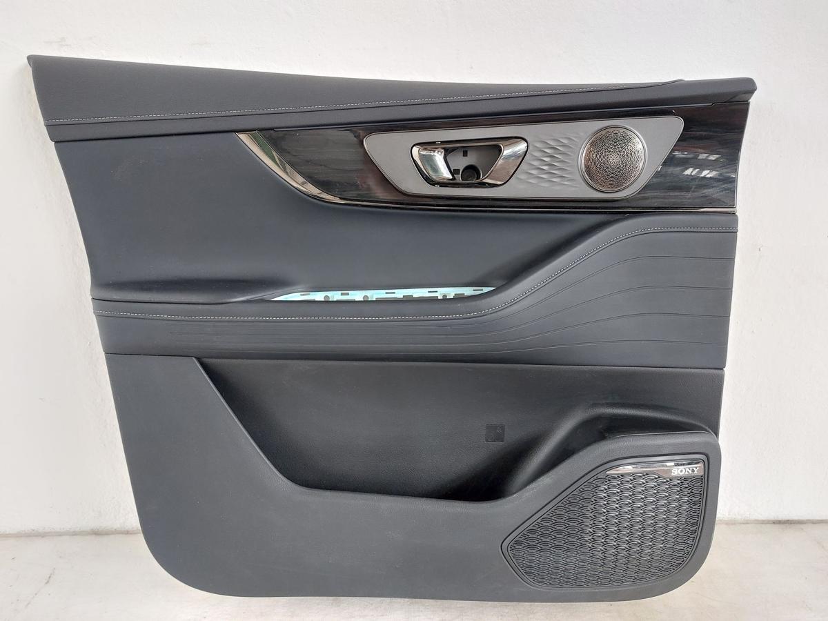 Omoda 5 EV Elektro T&uuml;rverkleidung vorn links Innenverkleidung Sony Soundsystem