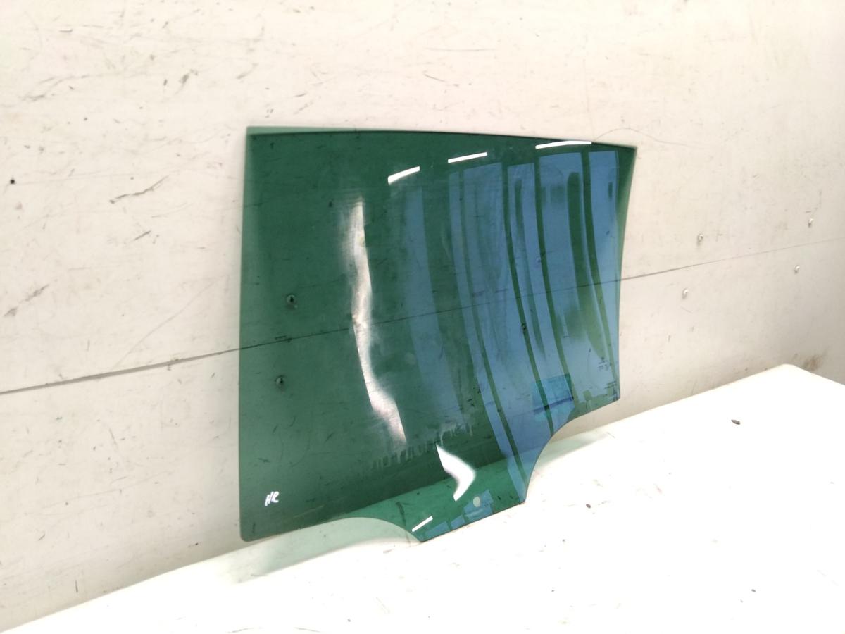 VW Golf 7 T&uuml;rscheibe hinten rechts original abgedunkelt gr&uuml;n Bj.2016