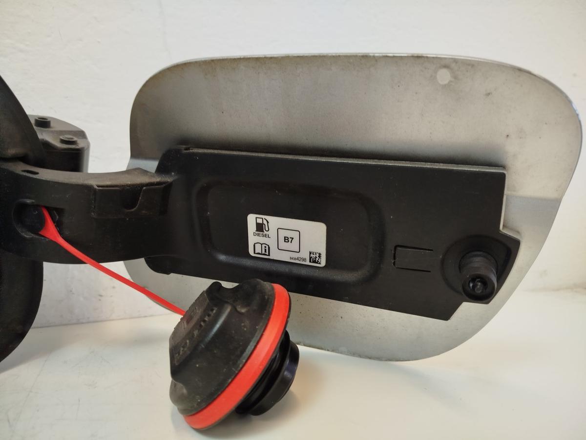 Opel Astra K B16 Caravan Tankklappe Tankdeckel Tankverschluss Z176 Argonsilber