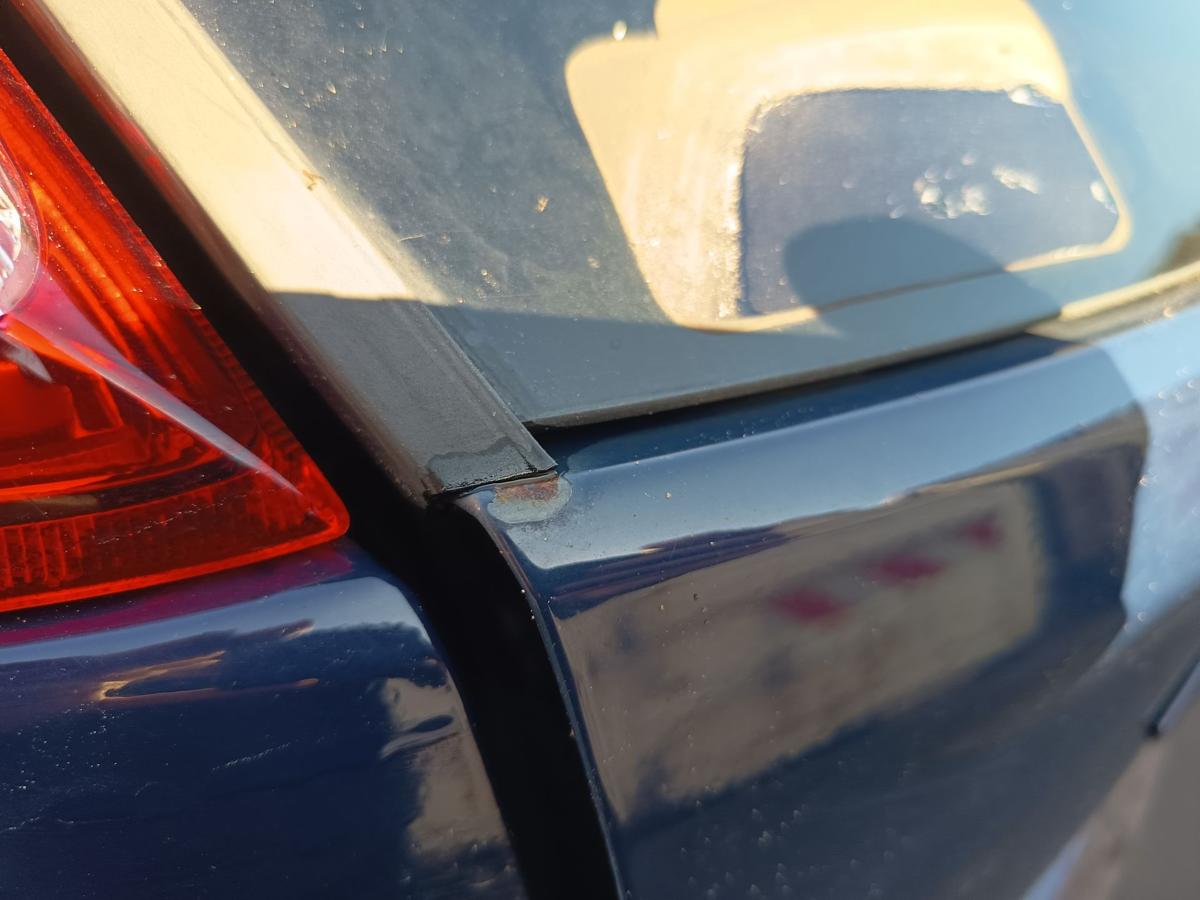 Ford Focus II 3/5t&uuml;rer original Heckklappe mit Scheibe Blazer Blue Bj 2010