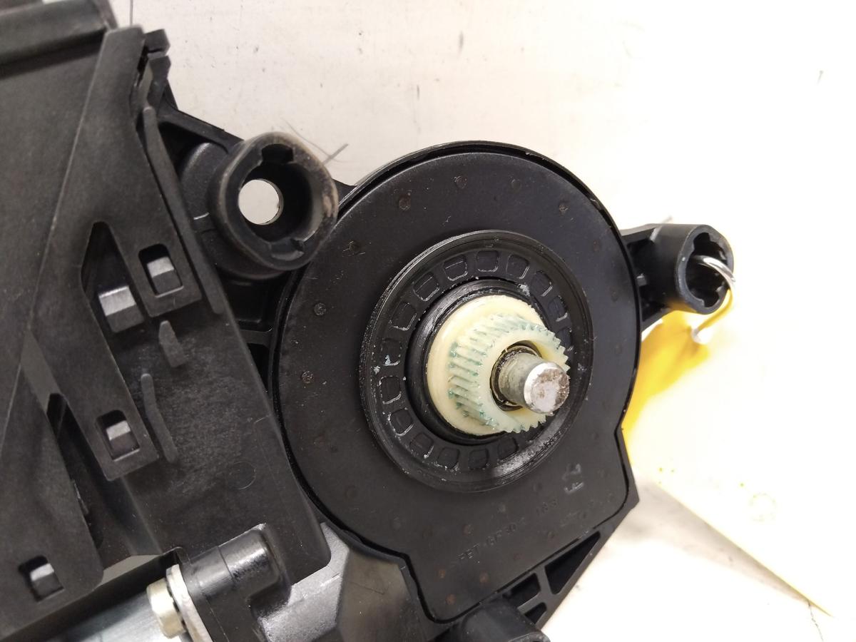 Audi A4 8E B6 orig Fensterhebermotor vorn links mit T&uuml;rsteuerger&auml;t BJ2003