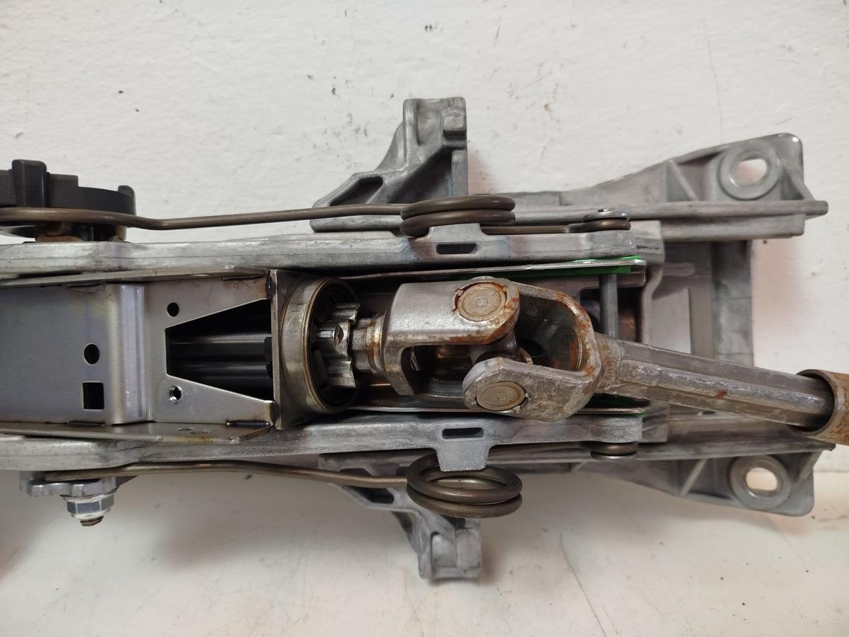 Ford Focus DYB CEW Turnier Lenks&auml;ule Lenkung Mantelrohr OEM