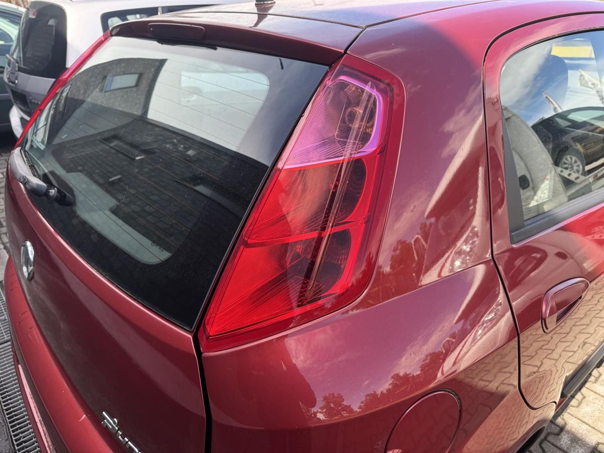 Fiat Grande Punto original R&uuml;cklicht R&uuml;ckleuchte Schlussleuchte rechts Bj.2008