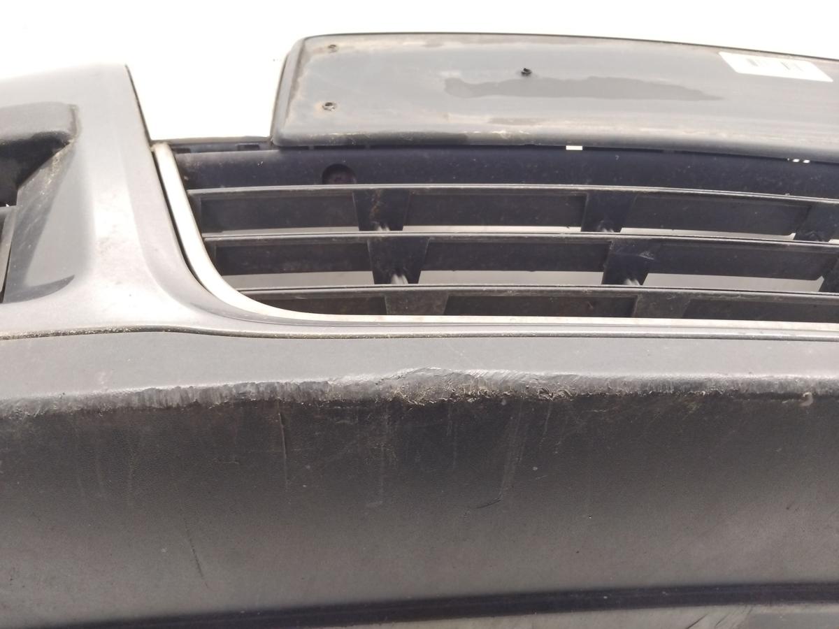 VW Passat 3C orig Sto&szlig;f&auml;nger Sto&szlig;stange vorn LA7T United Grey BJ2005 mit Grill