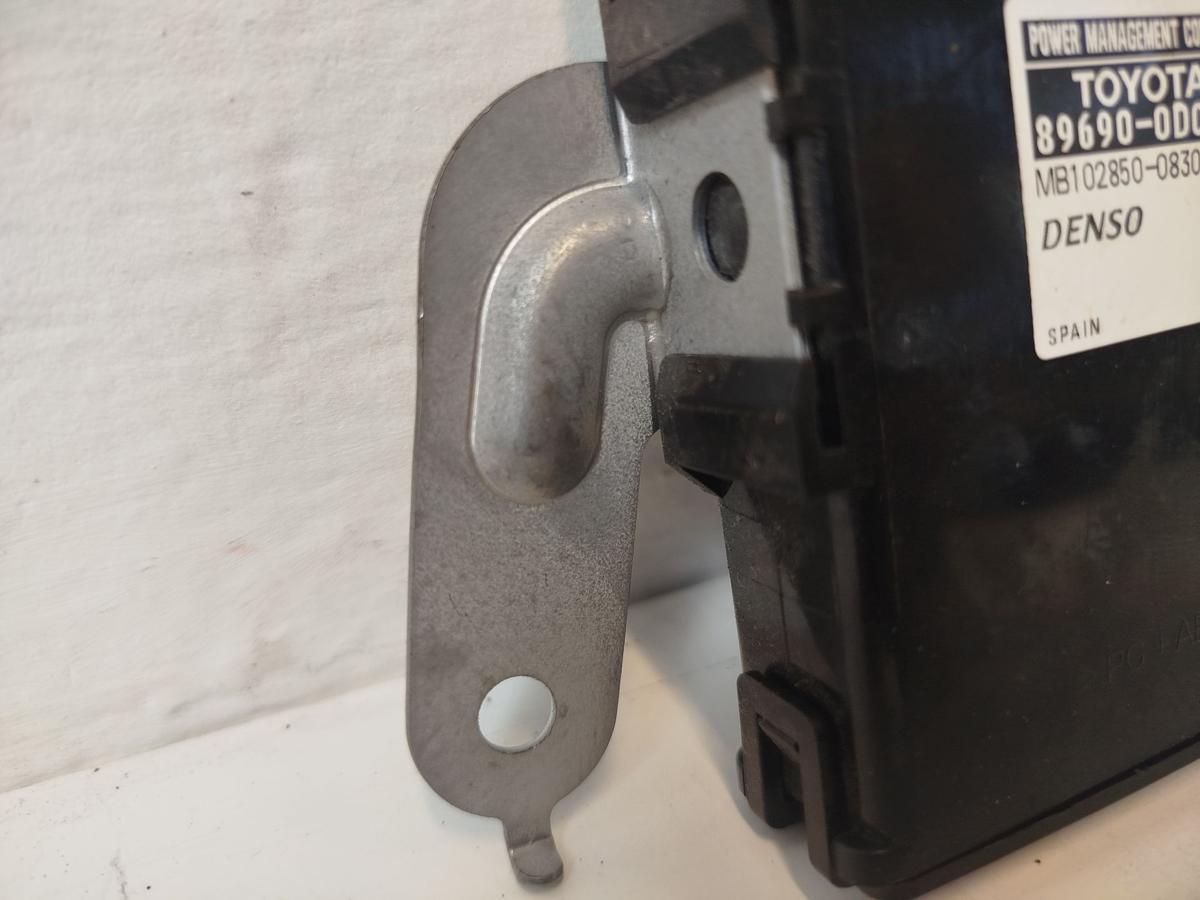 Toyota Yaris XP13 Steuerger&auml;t Steuerteil Power Managment OEM