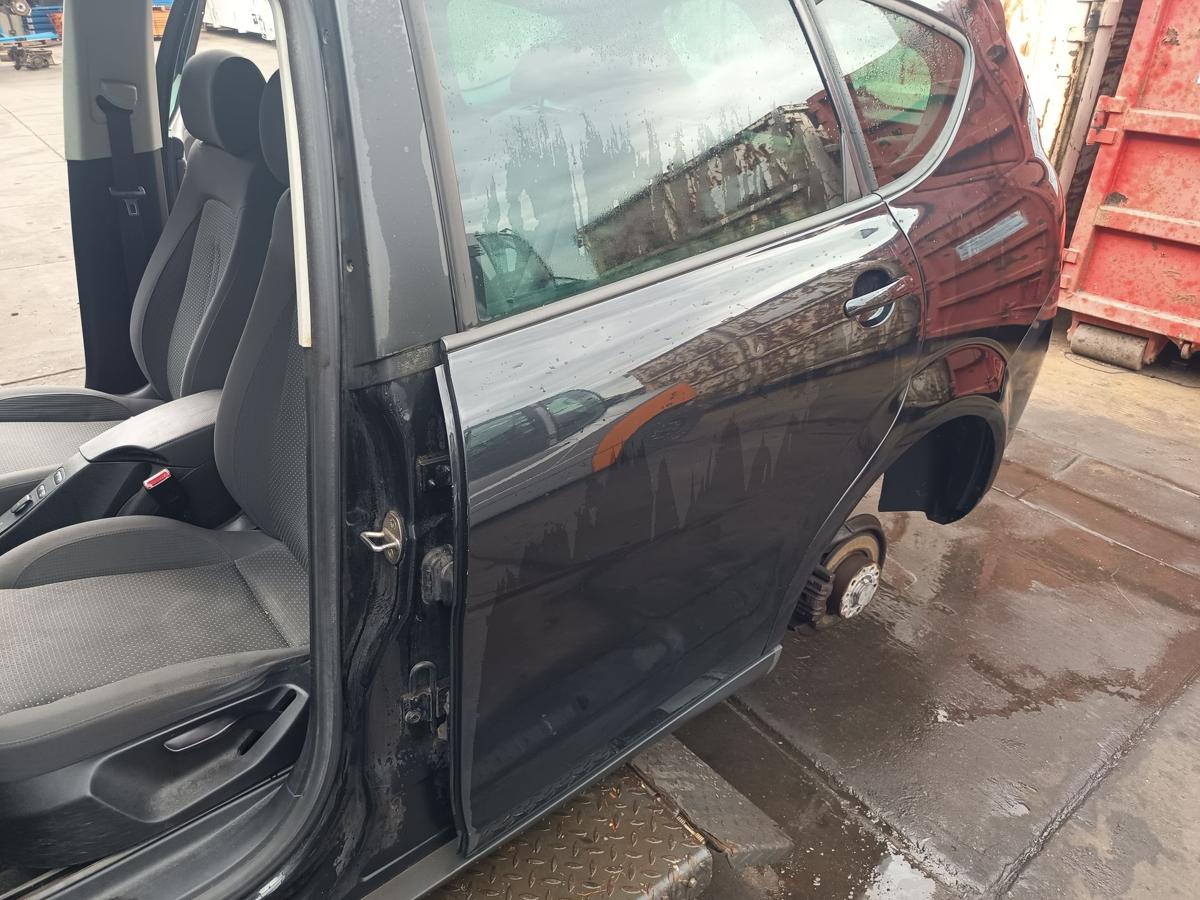 Seat Altea XL original T&uuml;r hinten links Fond Rohbau C9Z Magicoschwarz Bj 2009