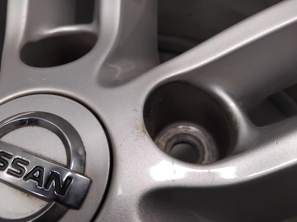Nissan Qashqai J10 original Alufelge 6.5x17CH5 ET40 40300BR07A Bj.2011