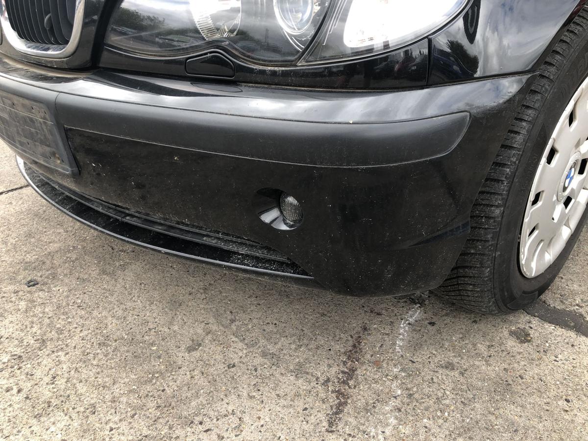 BMW 3er E46 Facelift Sto&szlig;f&auml;nger vorn Frontsch&uuml;rze Nebel 475/9 Black Saphir ab01