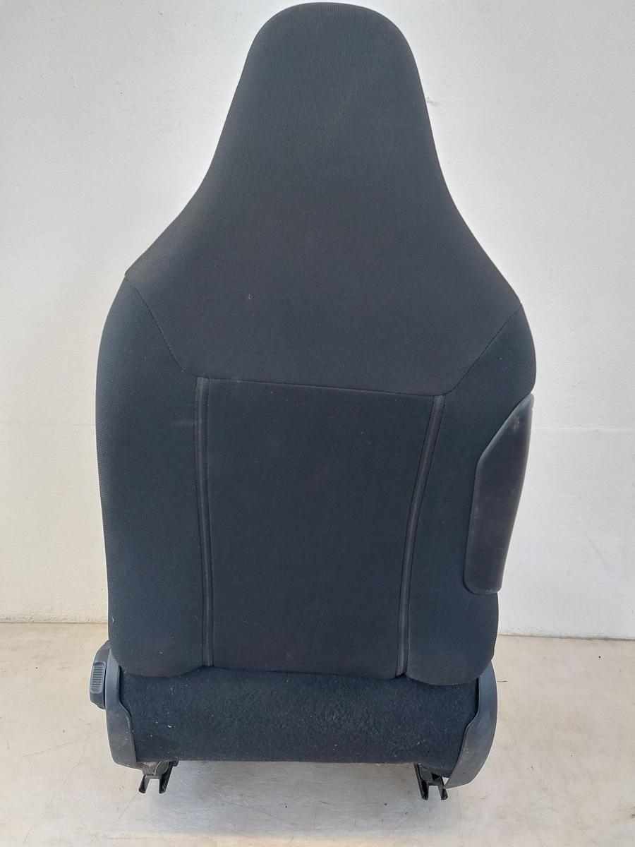 Citroen C1 PS Sitz vorn rechts Beifahrersitz 5 t&uuml;rer Stoff