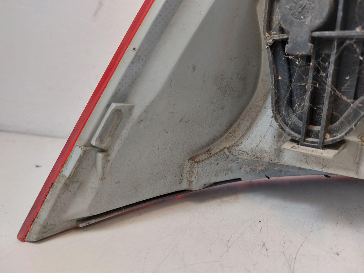 VW Golf V 5 R&uuml;ckleuchte Schlussleuchte R&uuml;cklicht hinten aussen rechts 3/5 T&uuml;rer
