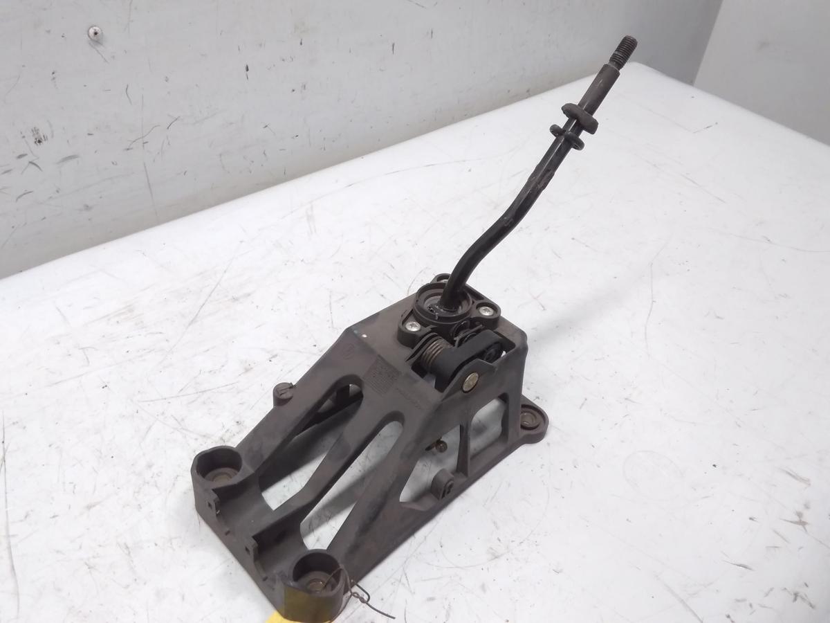 Suzuki Ignis FH original Schalthebel mit Aufnahme Schaltbock 1.3 61kw BJ2003