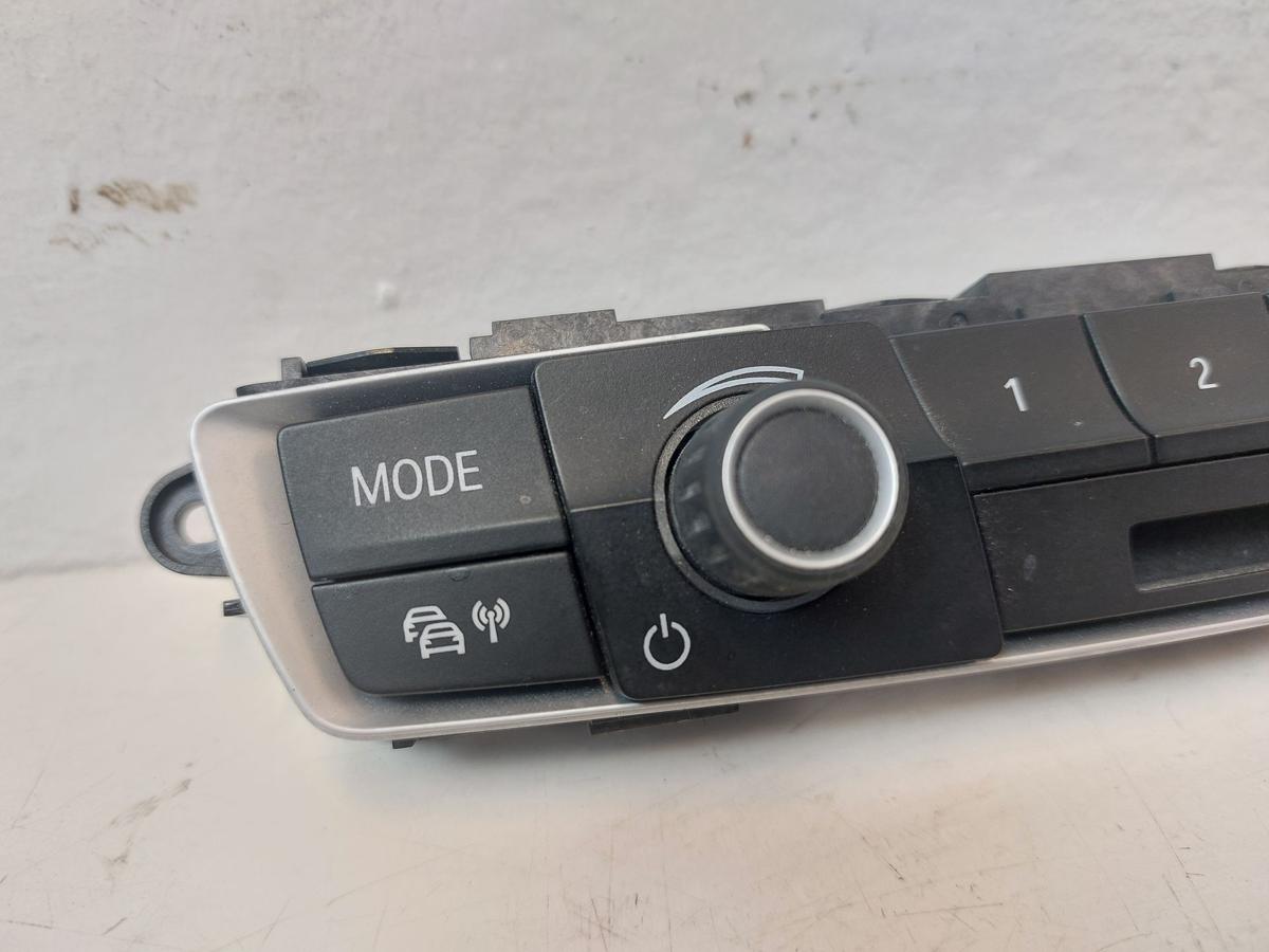 BMW 1er F21 M140i LCI Bedienteil Autoradio Radiobedienung Bedienfeld Tasten