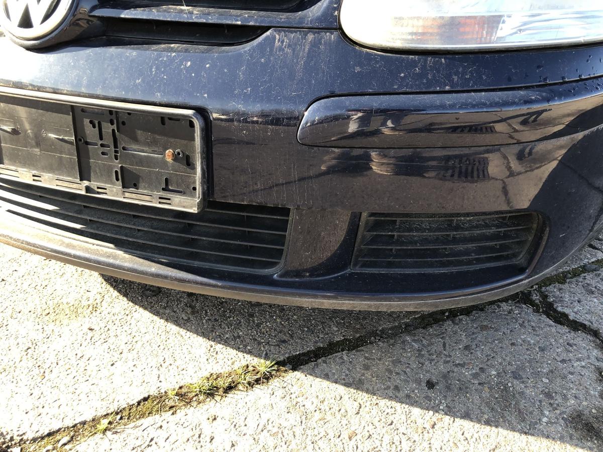 VW Golf 5 V 1K Sto&szlig;f&auml;nger vorn Frontsch&uuml;rze Frontsto&szlig;stange LA5G Perlblau