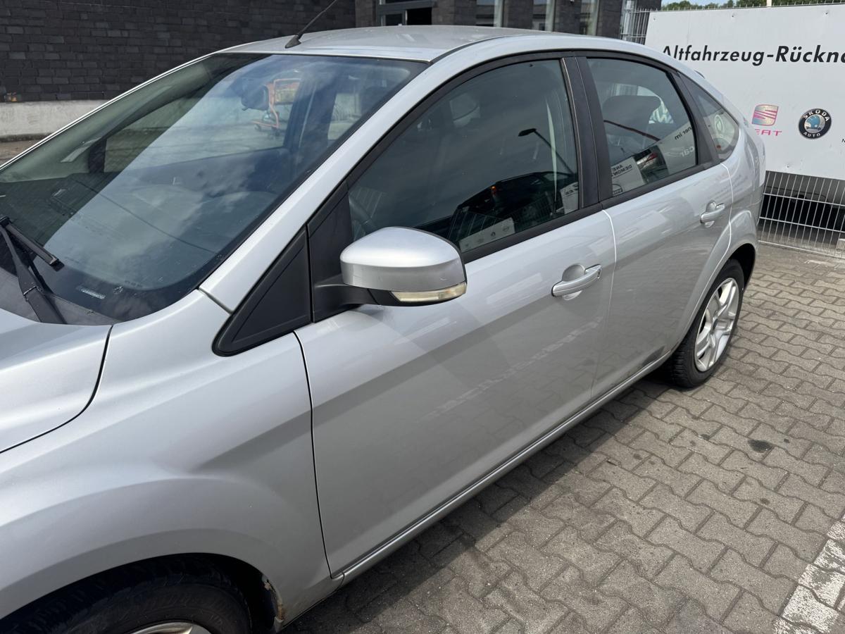 Ford Focus 2 Bj.2009 original T&uuml;r vorn links Polar Silber 5-T&uuml;rer Facelift